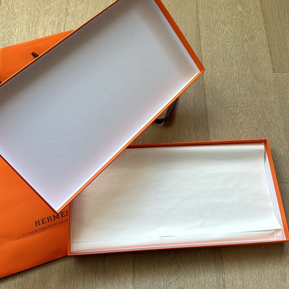 Hermes shopping bag, box, and original ribbon shawl 140 size - Picture 3 of 12